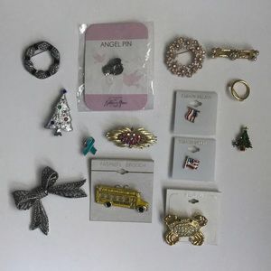 Pins & Brooches 14 Pieces